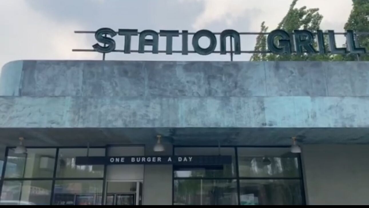 Restaurant decoration design imitative split flap display decorations